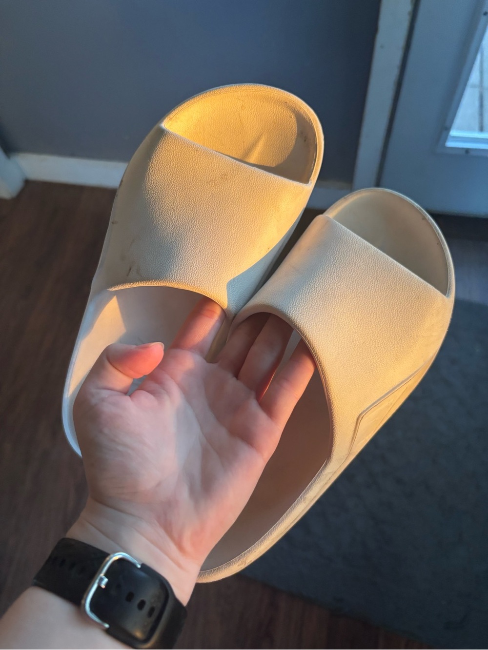 Gymshark Women’s Casual Slide Sandals in Cream